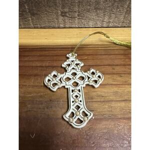 Lenox Florentine and Pearl Cross Ornament 792698